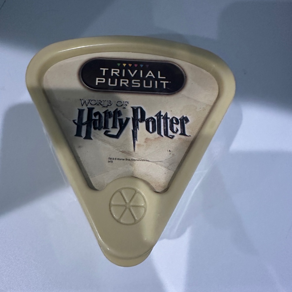 HASBRO GAMING Harry Potter Trivial Pursuit Game
